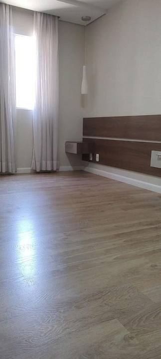 Apartamento à venda com 2 quartos, 60m² - Foto 4