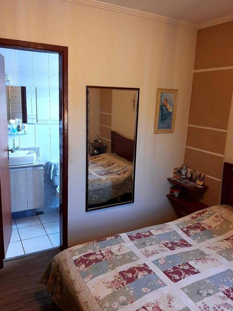 Apartamento à venda com 2 quartos, 65m² - Foto 5