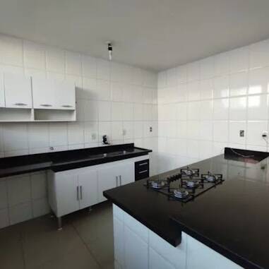 Casa para alugar com 3 quartos, 180m² - Foto 11