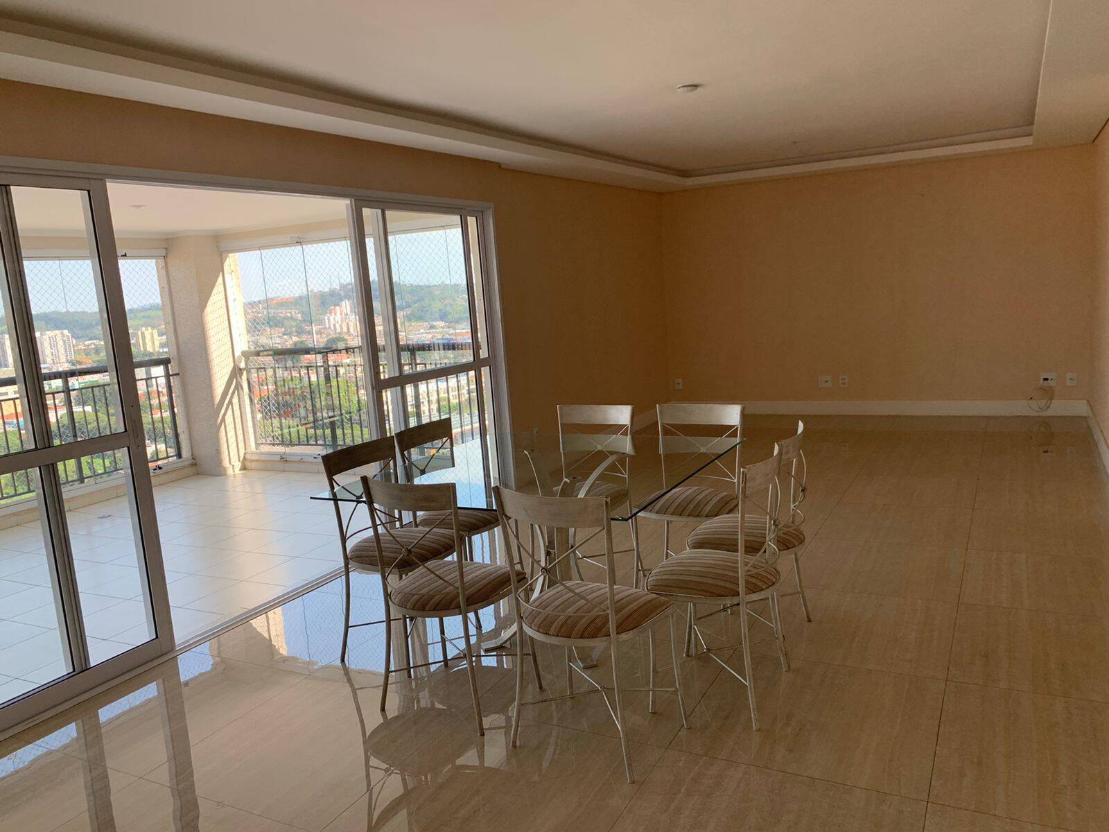 Apartamento à venda com 4 quartos, 216m² - Foto 3