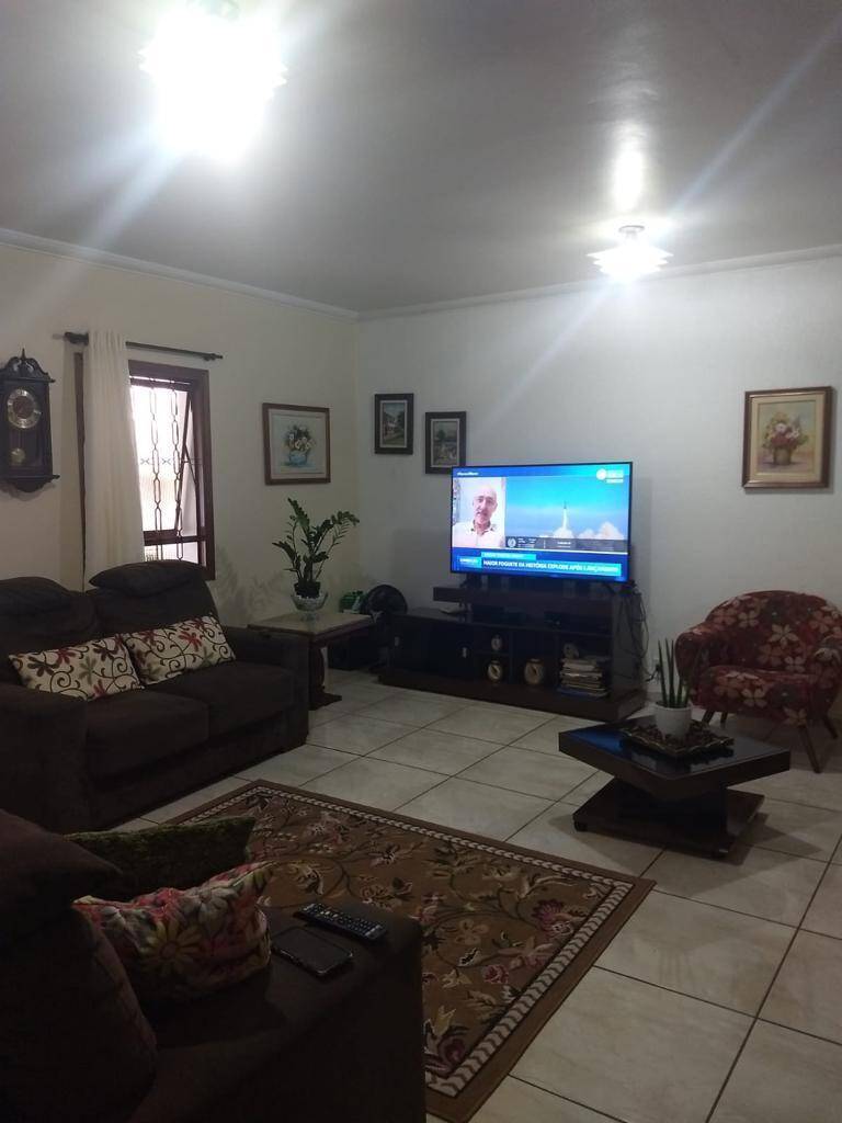 Casa à venda com 3 quartos, 250m² - Foto 5