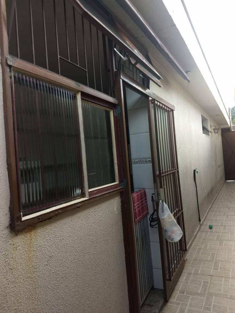 Casa à venda com 3 quartos, 250m² - Foto 10