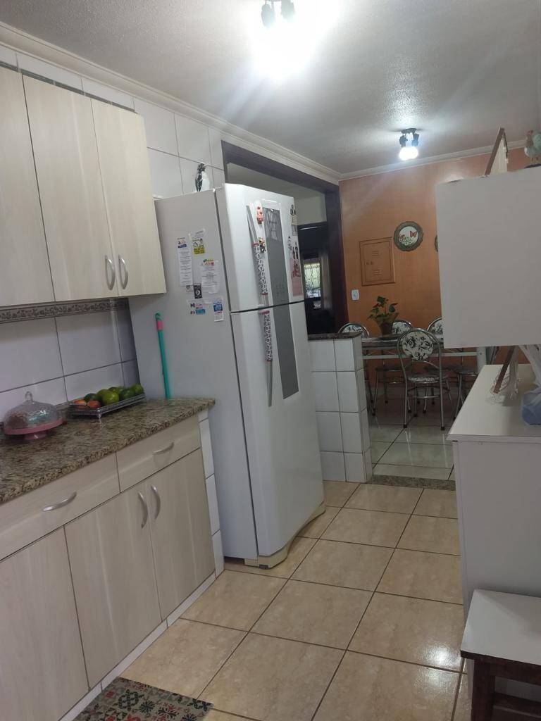 Casa à venda com 3 quartos, 250m² - Foto 11