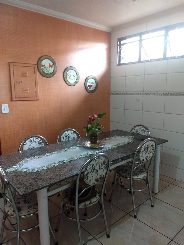 Casa à venda com 3 quartos, 250m² - Foto 17