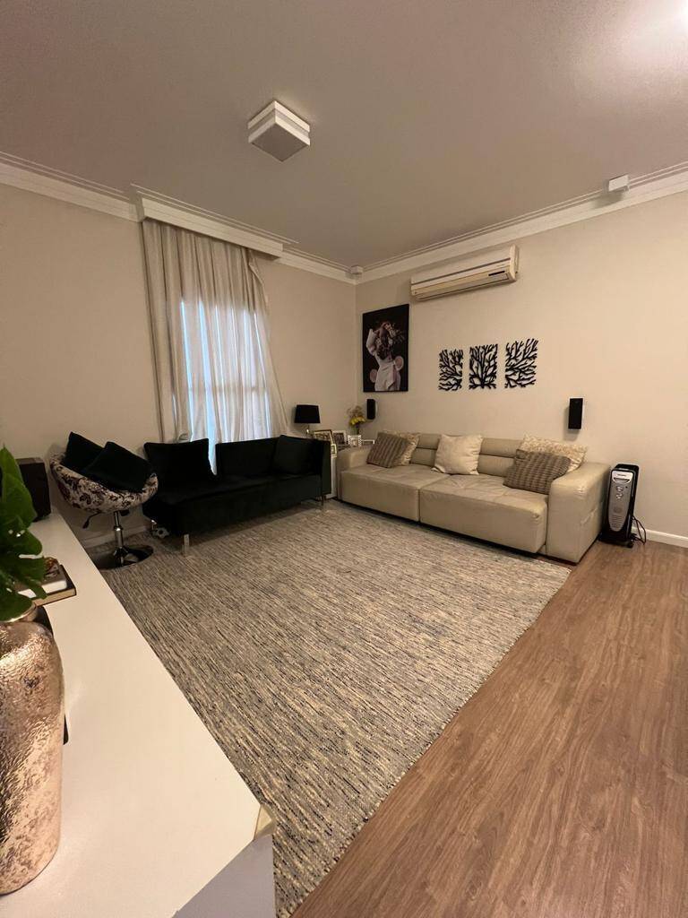 Casa à venda com 3 quartos, 265m² - Foto 5