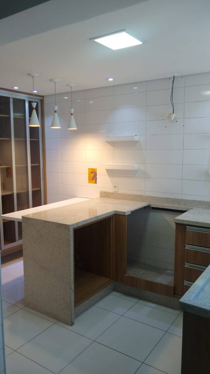 Apartamento à venda com 3 quartos, 127m² - Foto 11