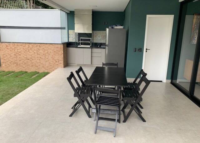 Casa à venda com 3 quartos, 240m² - Foto 26