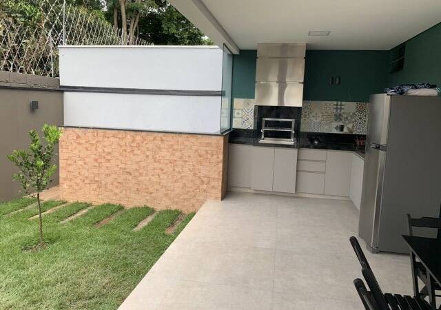 Casa à venda com 3 quartos, 240m² - Foto 28