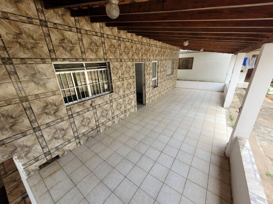 Fazenda à venda com 2 quartos, 600m² - Foto 1