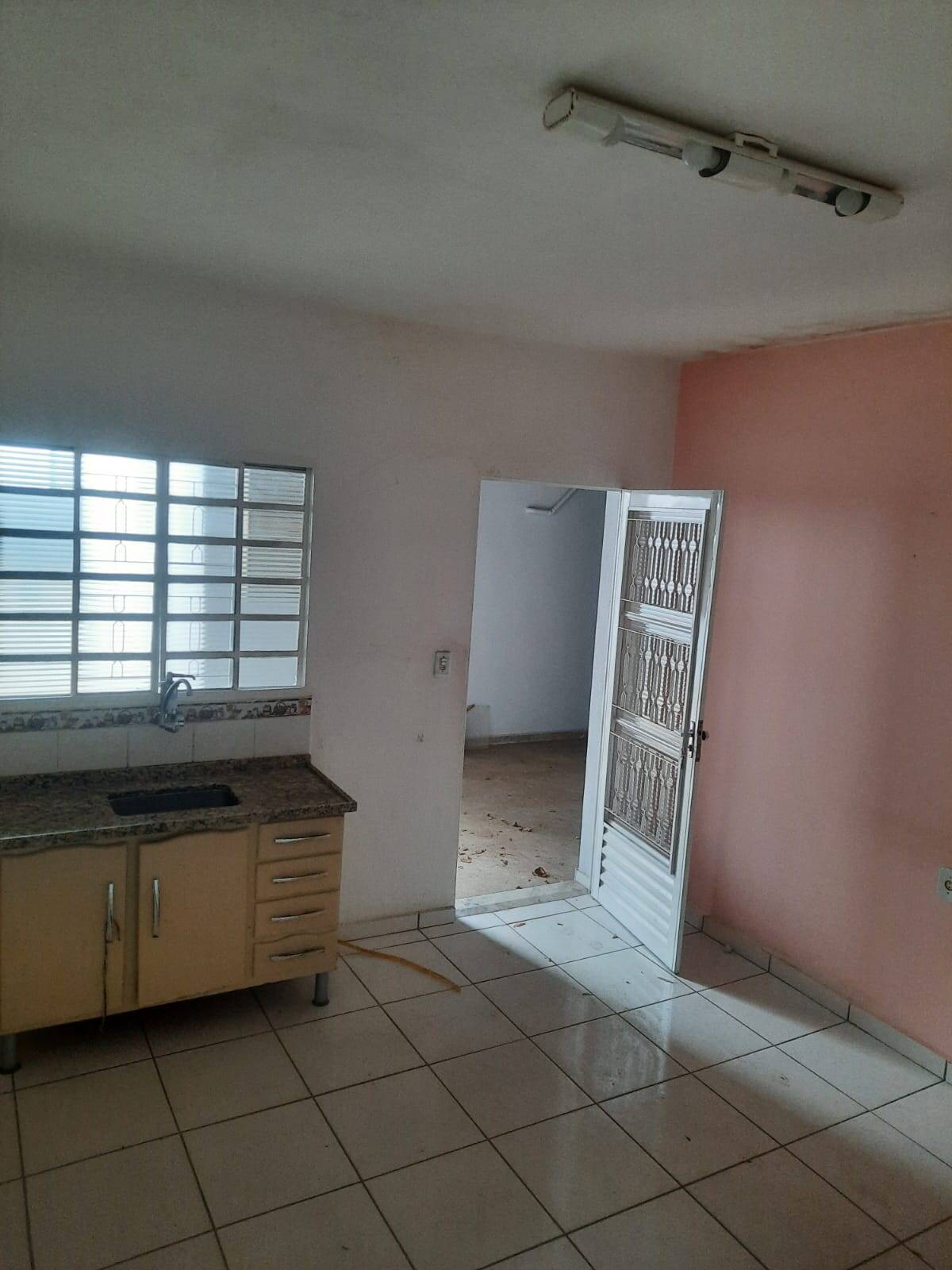 Casa à venda com 3 quartos, 200m² - Foto 5