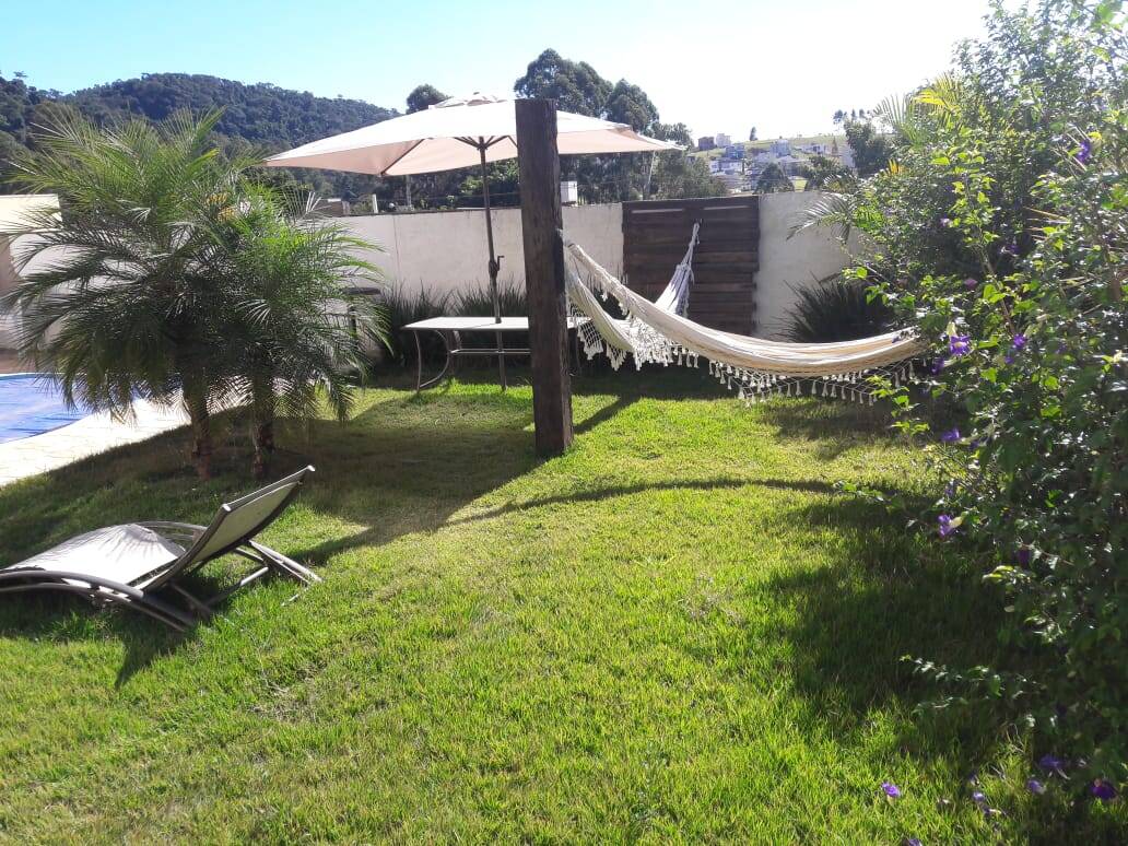 Casa de Condomínio à venda e aluguel com 4 quartos, 220m² - Foto 4