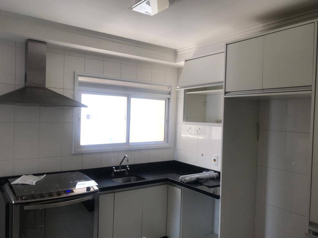 Apartamento para alugar com 3 quartos, 163m² - Foto 6