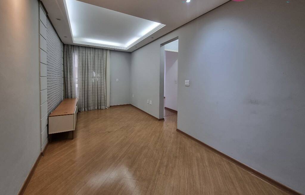 Apartamento à venda com 2 quartos, 64m² - Foto 2