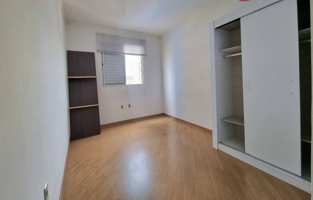 Apartamento à venda com 2 quartos, 64m² - Foto 19