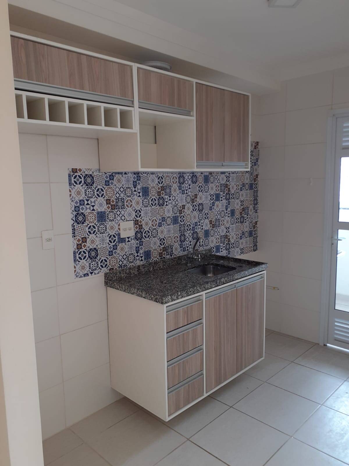 Apartamento à venda com 2 quartos, 56m² - Foto 1