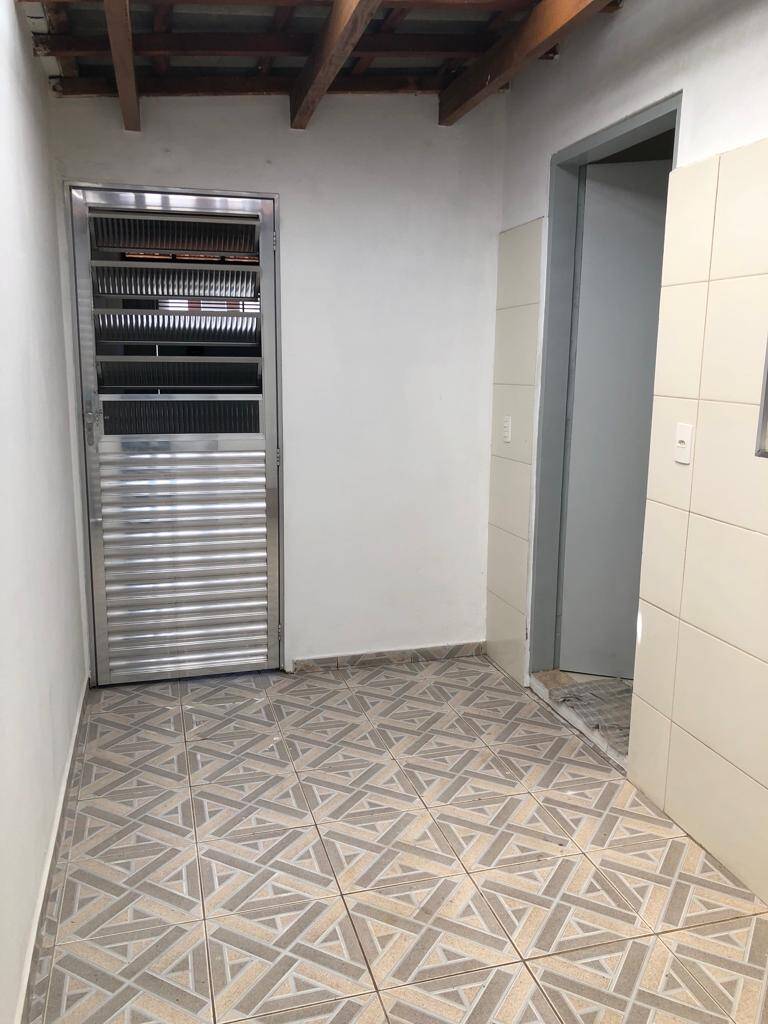 Casa à venda com 2 quartos, 110m² - Foto 12