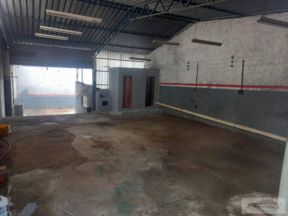 Depósito-Galpão-Armazém para alugar, 130m² - Foto 1