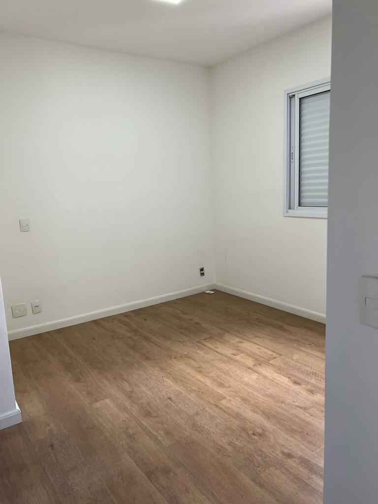 Apartamento à venda com 3 quartos, 93m² - Foto 7