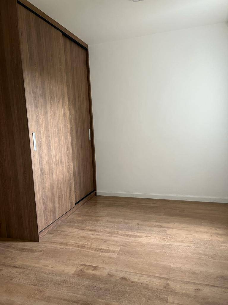 Apartamento à venda com 3 quartos, 93m² - Foto 12