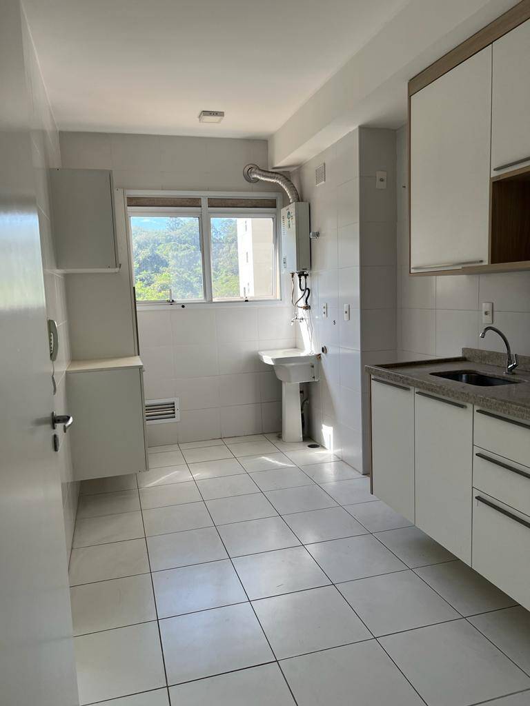 Apartamento à venda com 3 quartos, 93m² - Foto 1