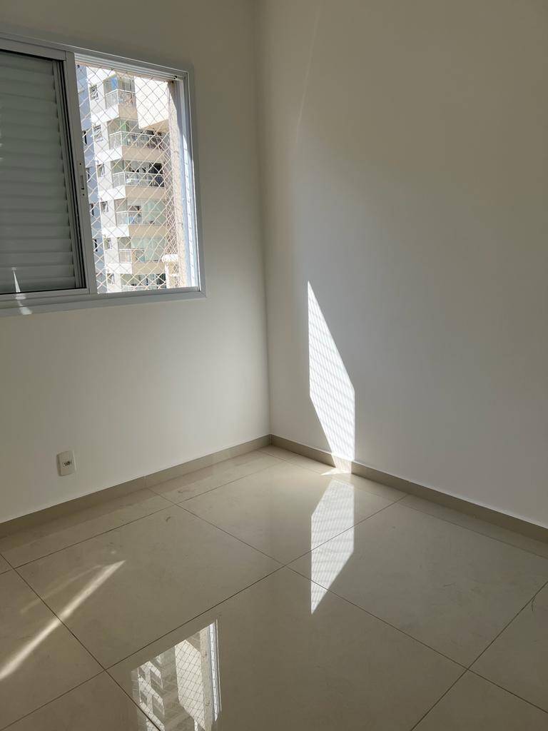 Apartamento à venda com 3 quartos, 93m² - Foto 7