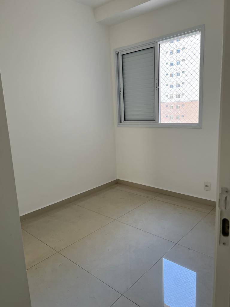 Apartamento à venda com 3 quartos, 93m² - Foto 8