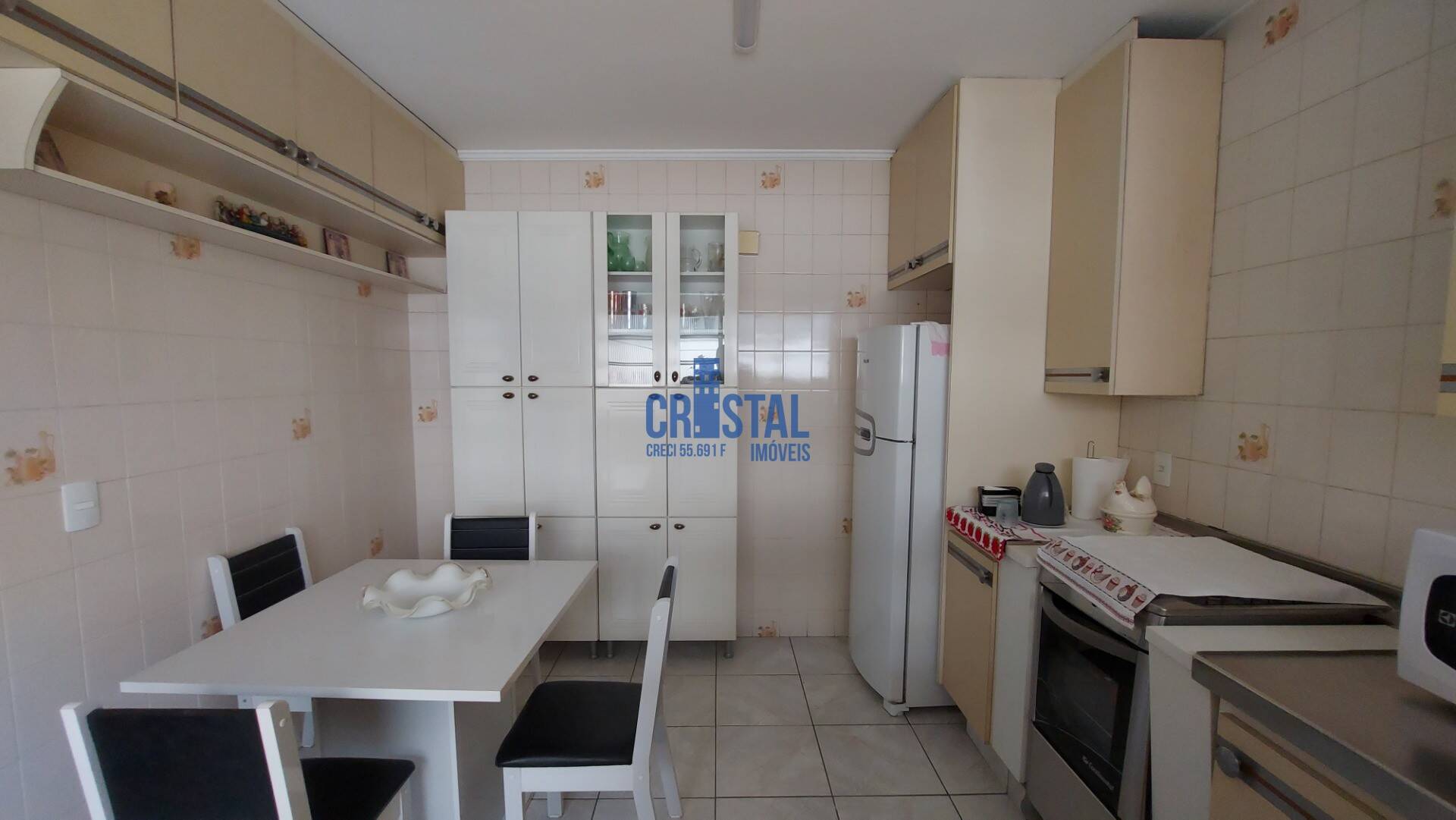 Apartamento à venda com 2 quartos, 75m² - Foto 8