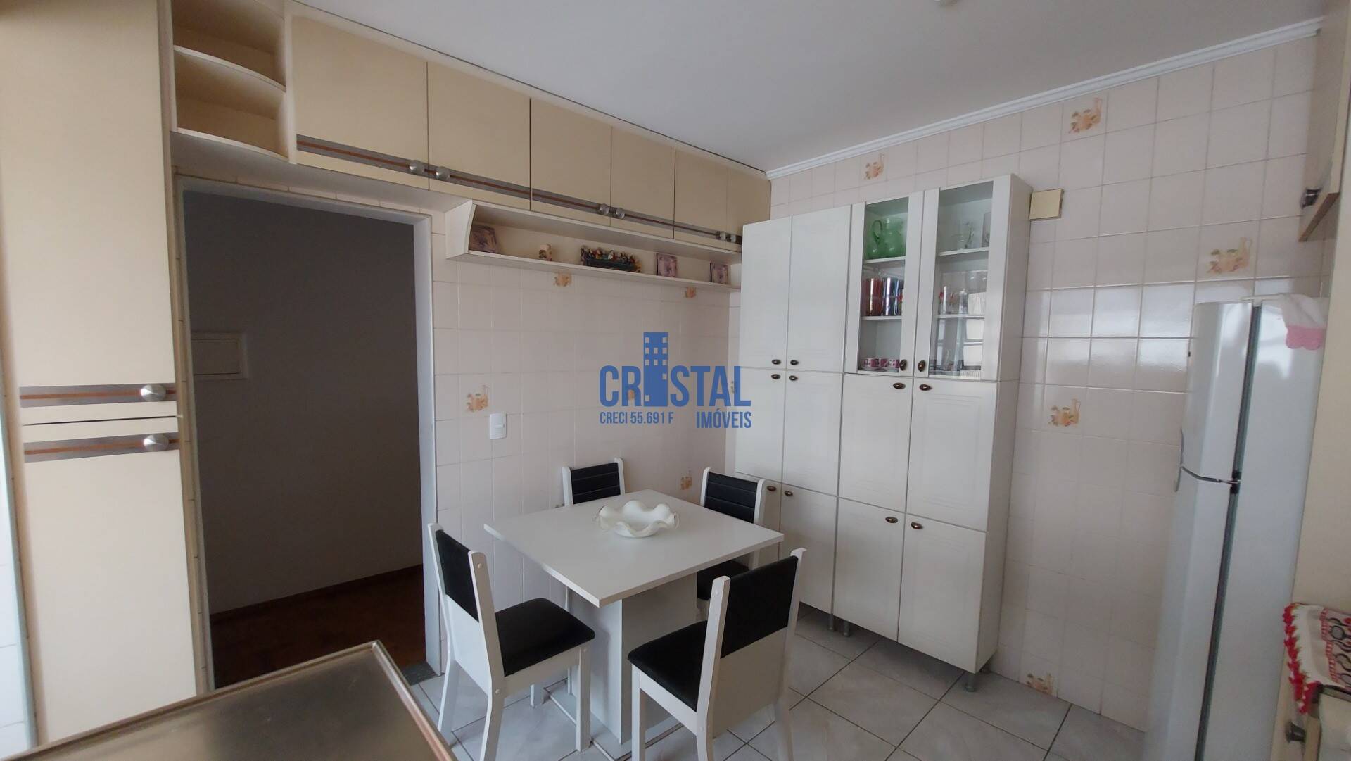 Apartamento à venda com 2 quartos, 75m² - Foto 23