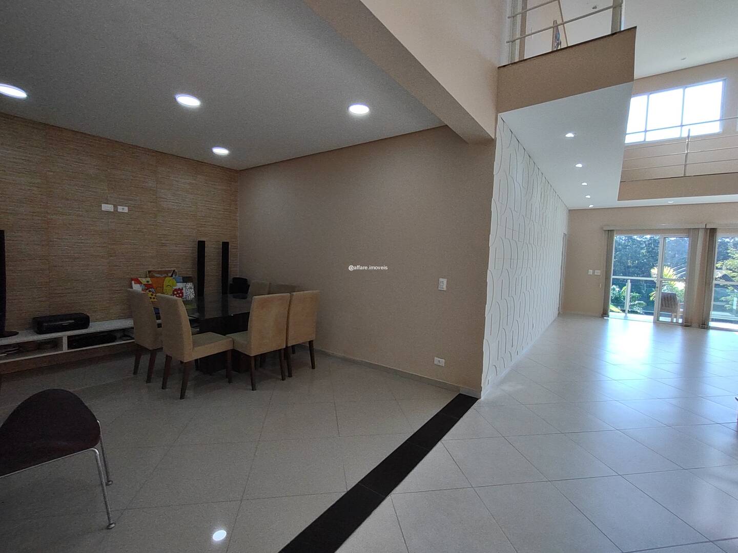 Casa de Condomínio à venda com 5 quartos, 2000m² - Foto 3