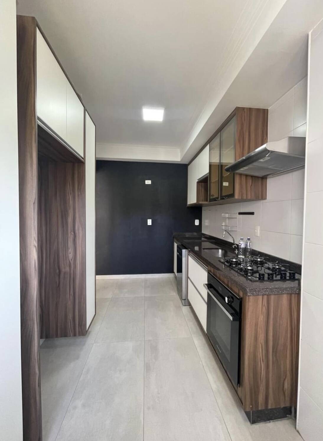 Apartamento para alugar com 3 quartos, 92m² - Foto 1