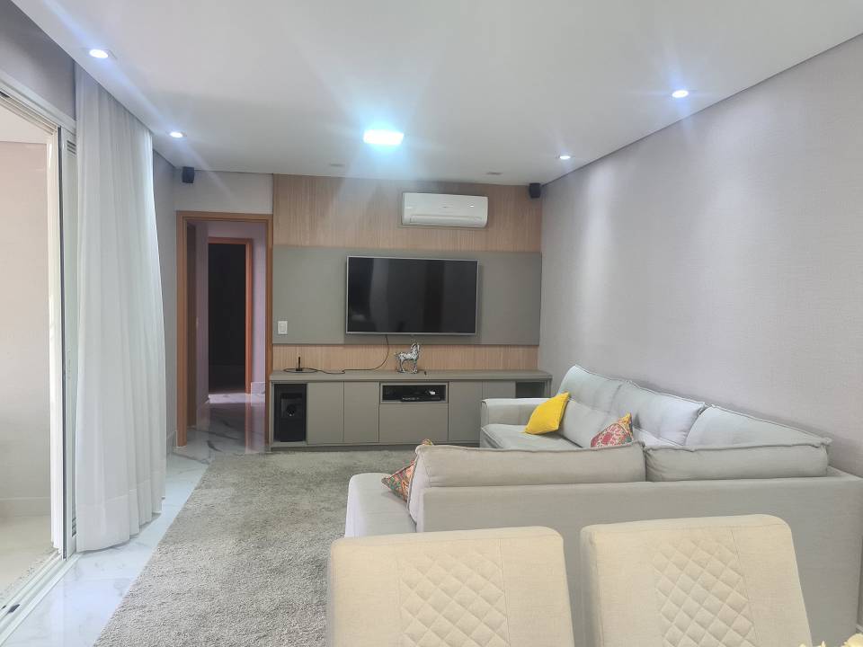 Apartamento à venda com 3 quartos, 100m² - Foto 1