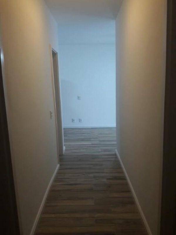 Apartamento à venda com 3 quartos, 61m² - Foto 2