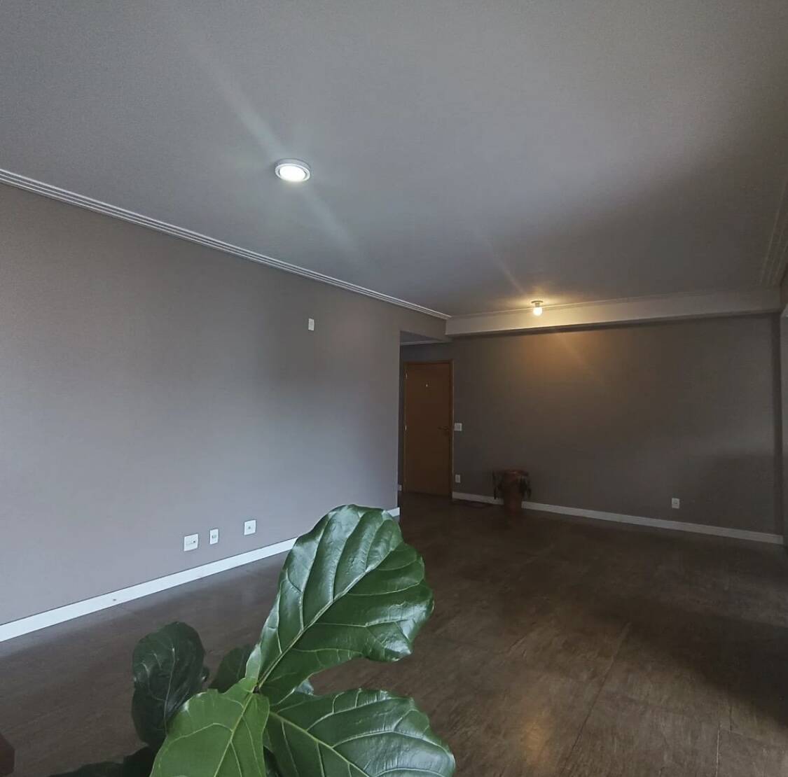 Apartamento para alugar com 3 quartos, 117m² - Foto 2