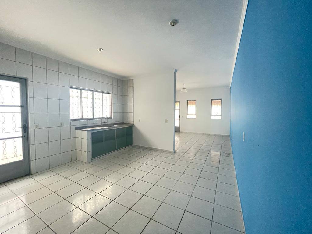 Casa à venda com 1 quarto, 150m² - Foto 13