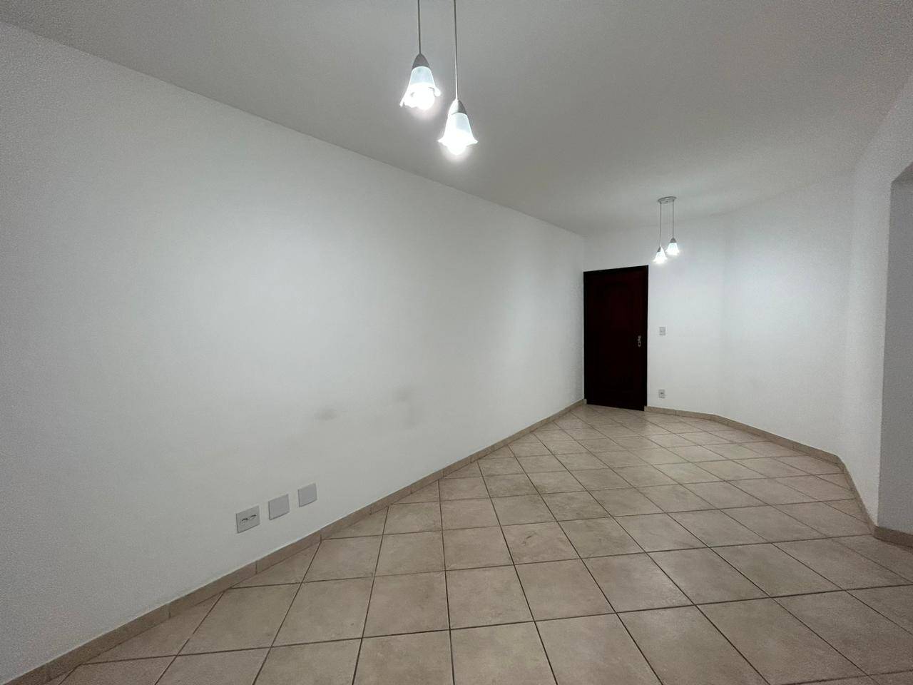 Apartamento à venda e aluguel com 2 quartos, 72m² - Foto 11