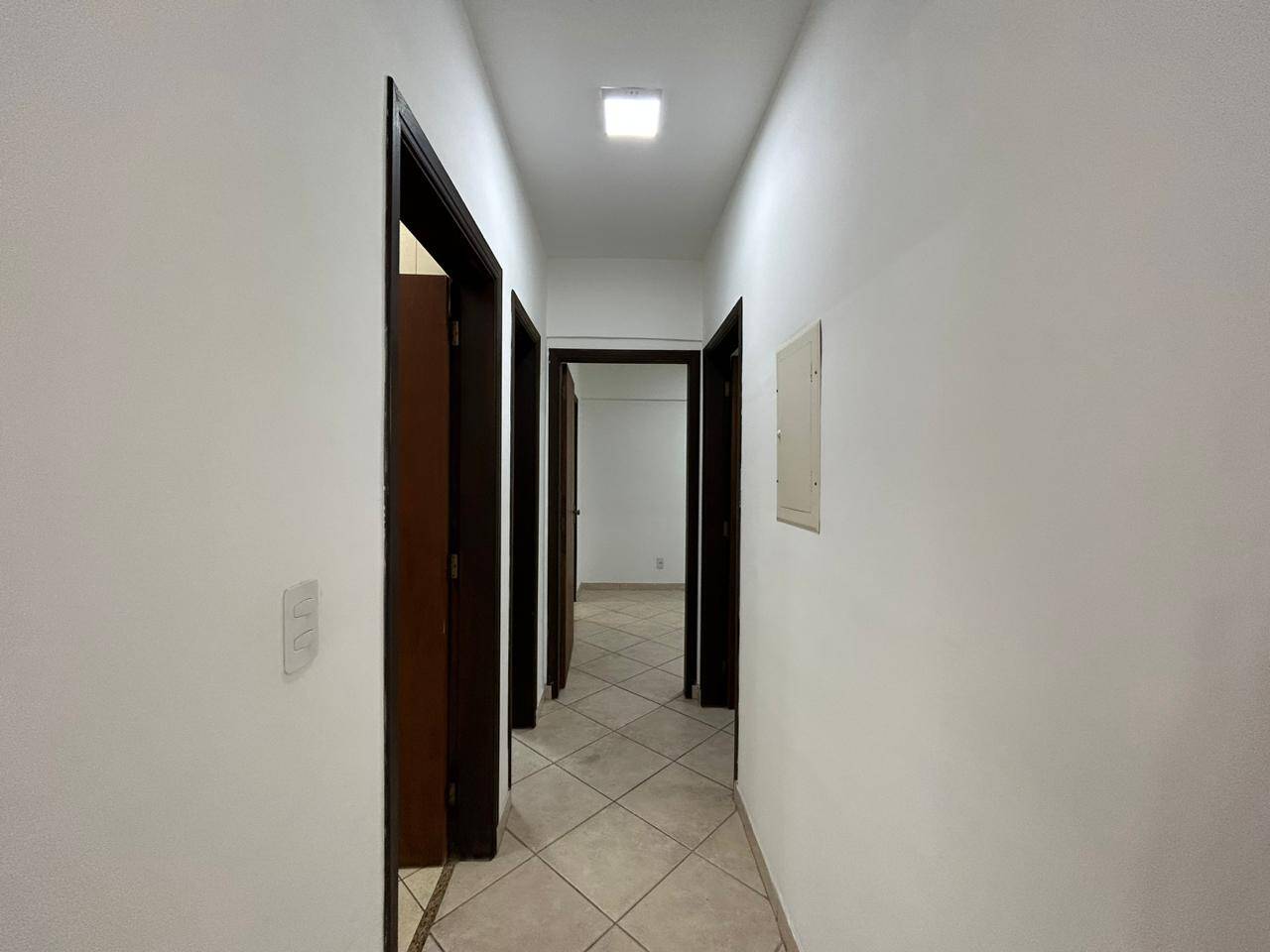 Apartamento à venda e aluguel com 2 quartos, 72m² - Foto 20