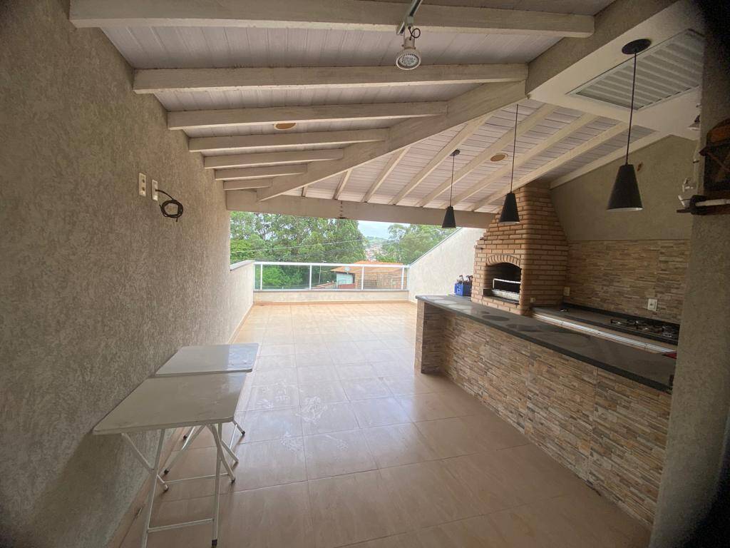 Casa à venda com 2 quartos, 300m² - Foto 5