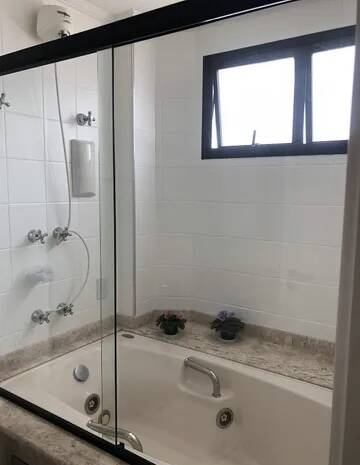 Apartamento para alugar com 3 quartos, 93m² - Foto 11