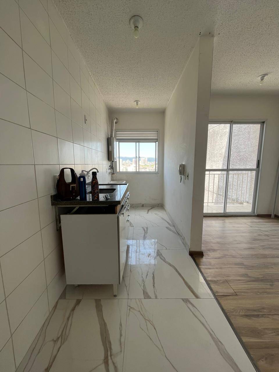 Apartamento à venda com 2 quartos, 49m² - Foto 2