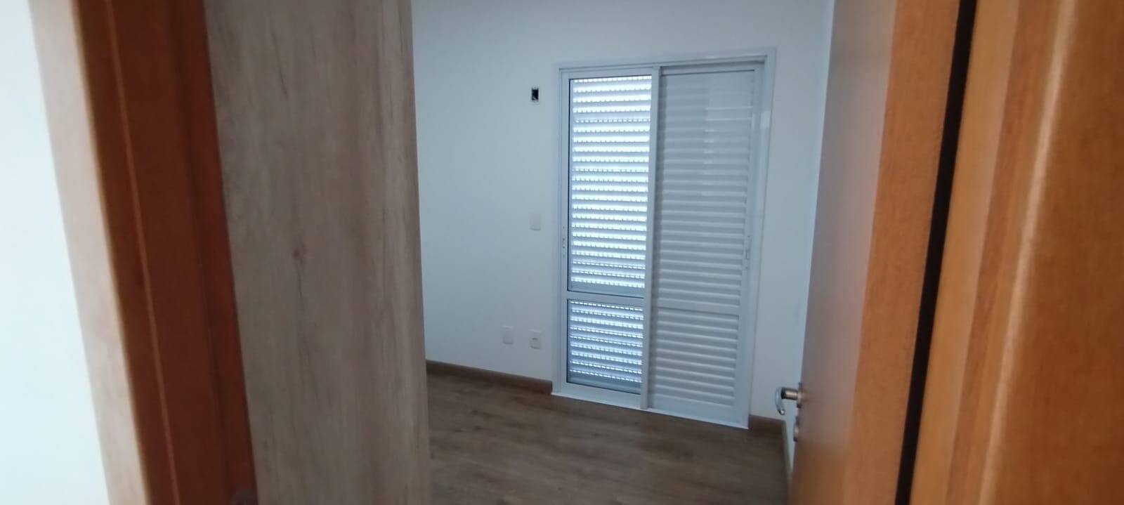 Apartamento para alugar com 3 quartos, 110m² - Foto 16