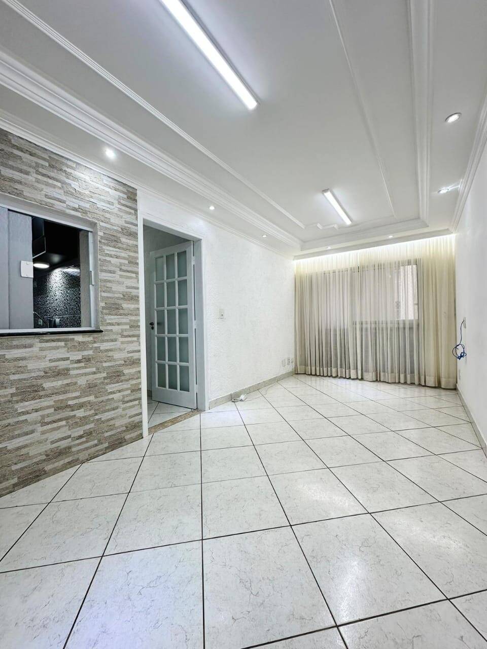 Apartamento à venda com 2 quartos, 58m² - Foto 3