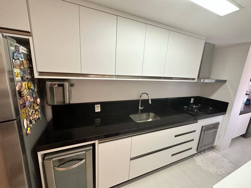 Apartamento à venda com 3 quartos, 97m² - Foto 15