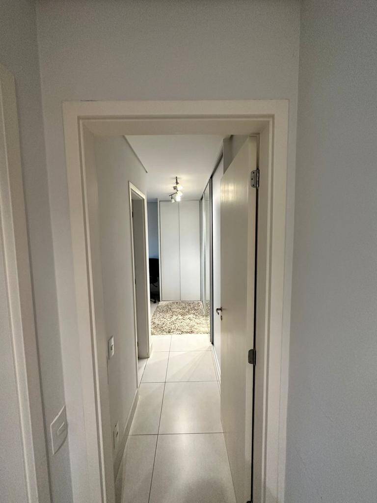 Apartamento à venda com 3 quartos, 97m² - Foto 33