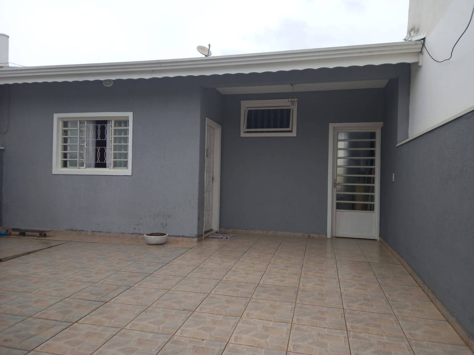 Casa à venda com 3 quartos, 120m² - Foto 2