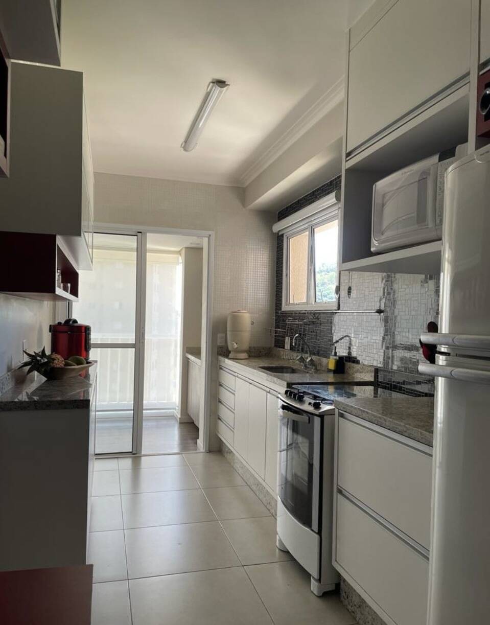 Apartamento para alugar com 3 quartos, 111m² - Foto 11