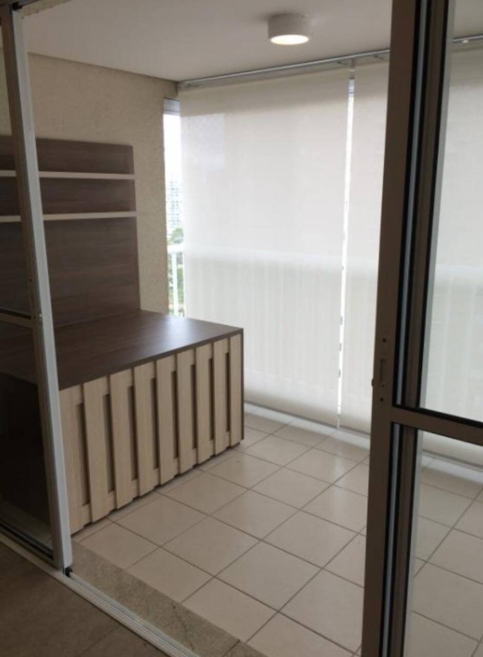 Apartamento para alugar com 3 quartos, 111m² - Foto 5