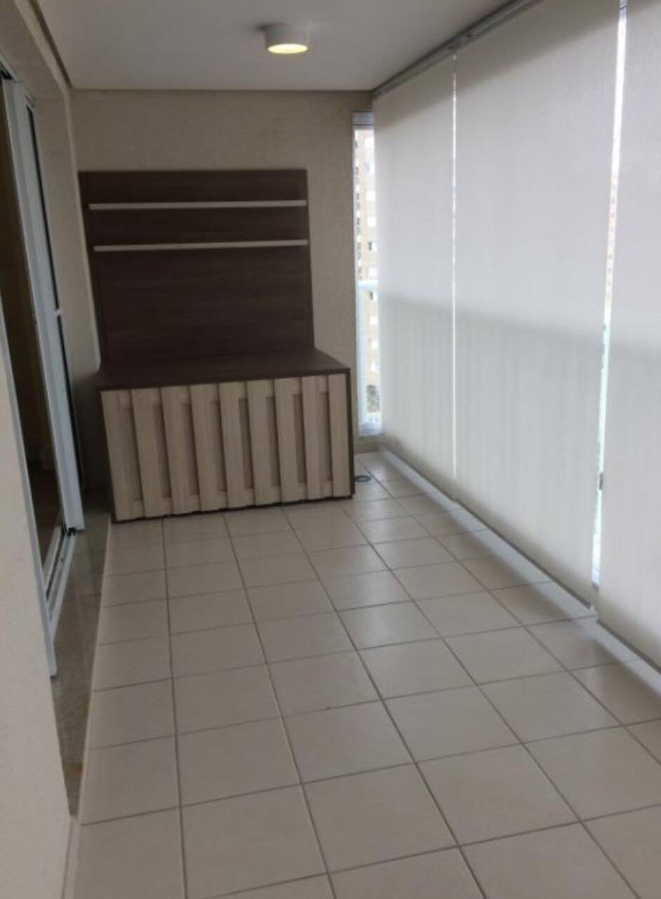 Apartamento para alugar com 3 quartos, 111m² - Foto 23