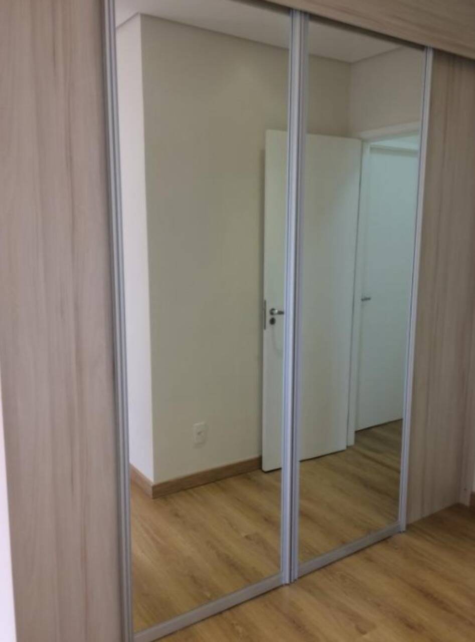 Apartamento para alugar com 3 quartos, 111m² - Foto 26