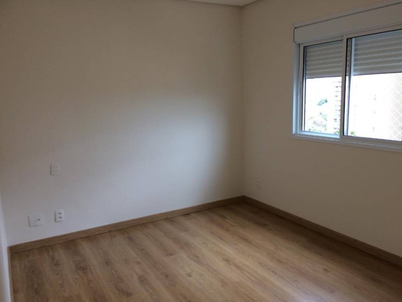 Apartamento para alugar com 3 quartos, 111m² - Foto 25