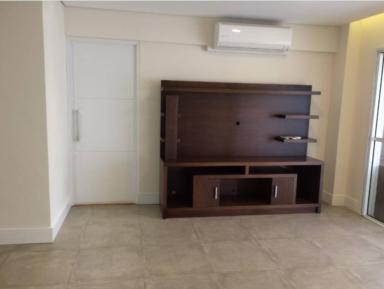 Apartamento para alugar com 3 quartos, 111m² - Foto 40